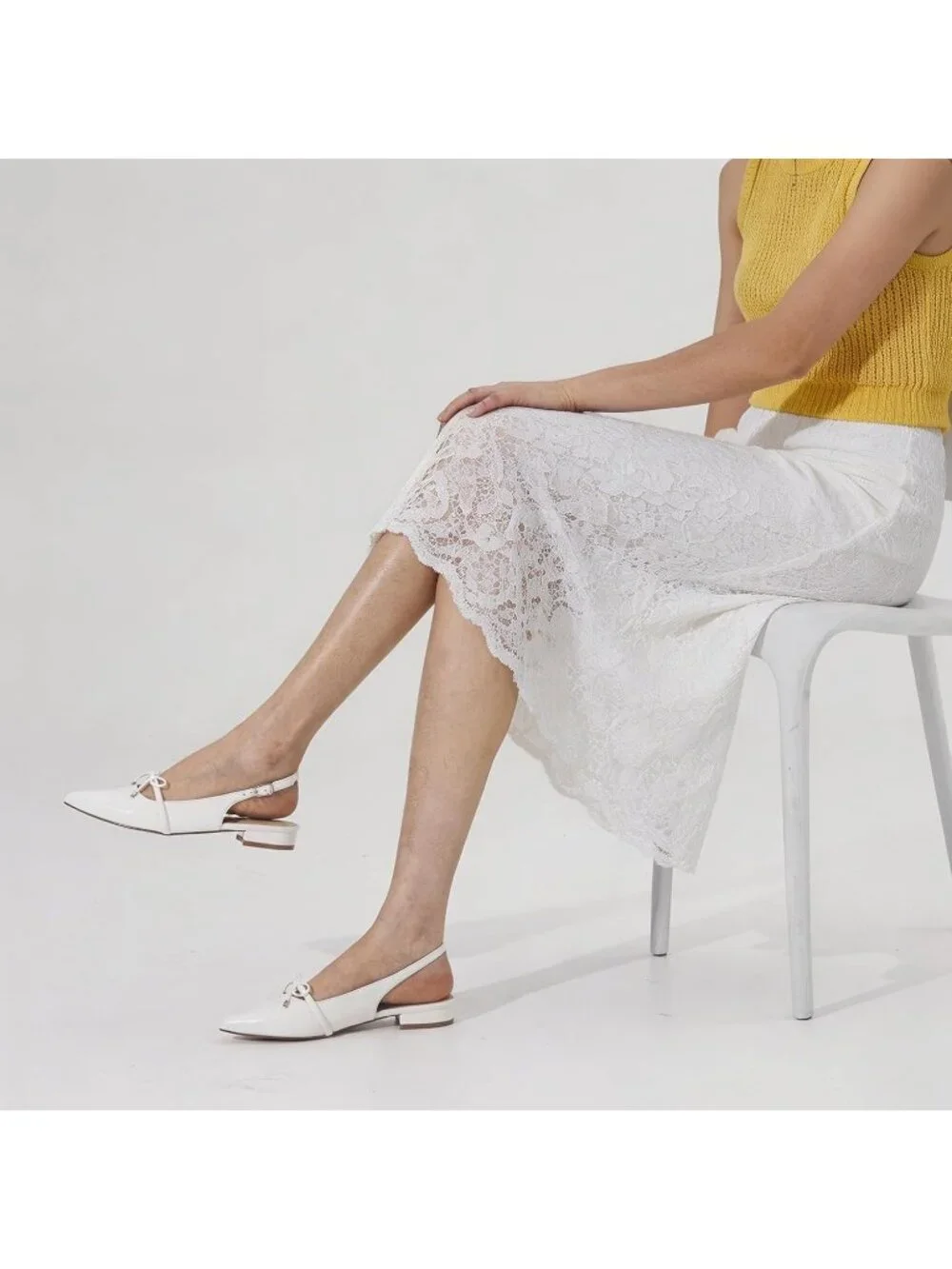 Women's White Slingback Flats Closed Pointed Toe Bow Low Block Chunky Heel Shoes